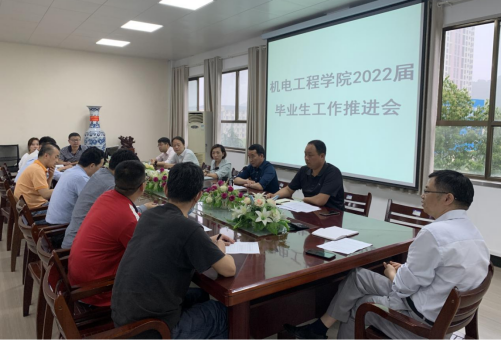副校长冯运仿深入学生宿舍走访慰问毕业生-湖北理工,宣传部
